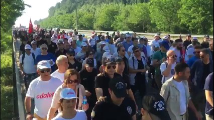 &#39;Adalet Yürüyüşü&#39; Sapanca gölü civarında yola devam ediyor
