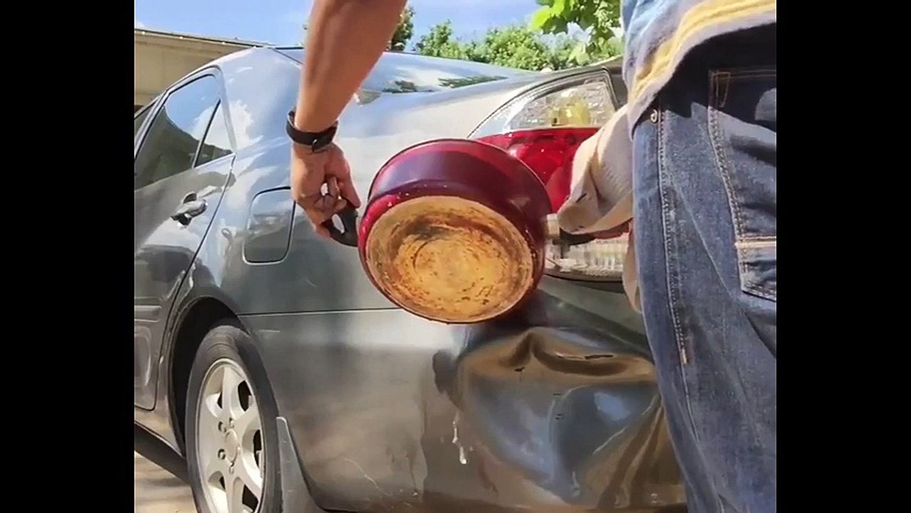 Kaporta ve tampondaki göçük sıcak suyla nasıl düzeltilir?