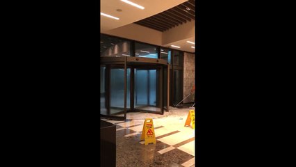 İstanbul&#39;da etkili olan fırtına kameralara böyle yansıdı