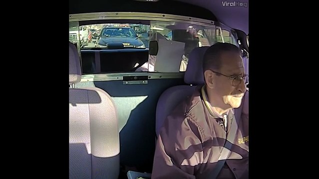 Uyanık taksici hırsızı böyle yakalattı!