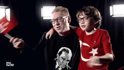 Paul Dywer ve Eren Joseph Dwyer yorumuyla 10. Yıl Marşı