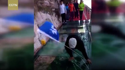 1180 metre yükseklikte böyle şaka yaptılar!