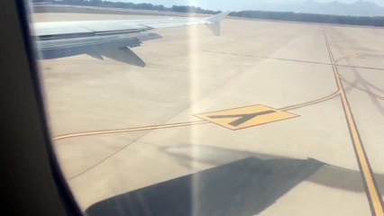 Uçaktaki yakıt sızıntısı yolcuları korkuttu