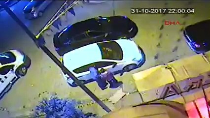 Kocası tarafından arabada öldürülen kadının görüntüleri ortaya çıktı