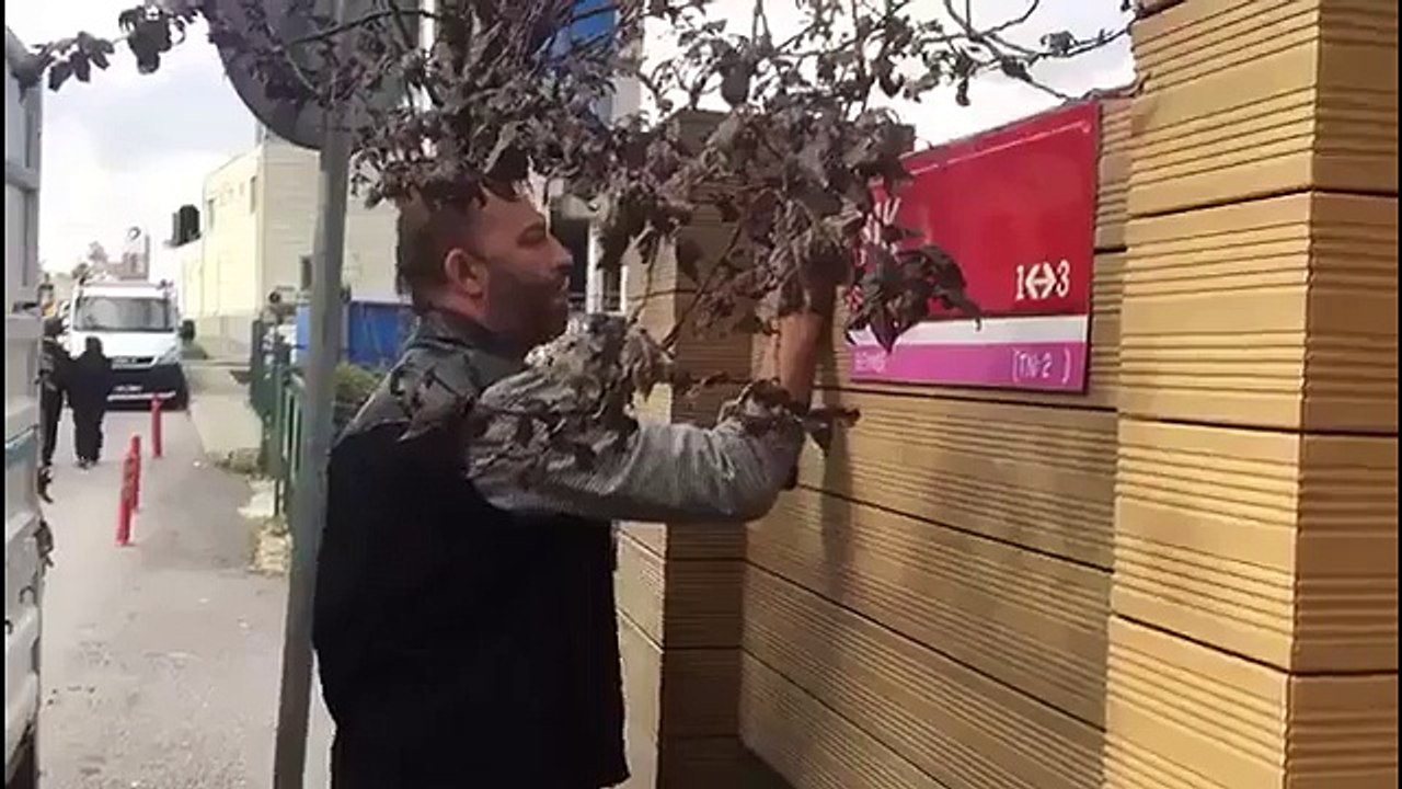 Şevket Çoruh'tan 'Şık' hareket: Sokağın adını 'Ahmet Şık' olarak değiştirdi