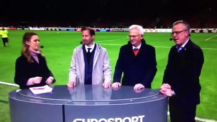 Sevinçten canlı yayını bastılar!