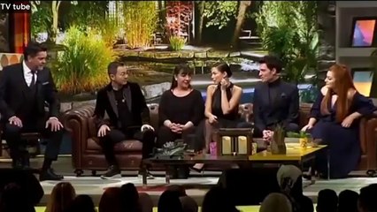 Demet Özdemir&#39;den Danla Bilic&#39;e gönderme