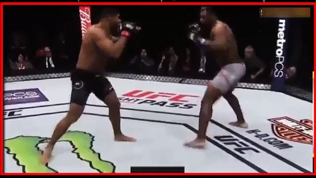 Rakibini tek yumrukla nakavt etti!