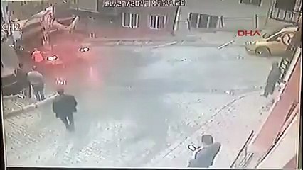 Beton mikseri yatak odasına girdi