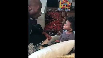 Atiba&#39;nın oğlu Nava ıslık çalmaya çalıştı ama...