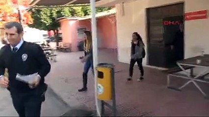 4 lise öğrencisi, cezaevinde ziyarete gelmeyen arkadaşlarını darp etti