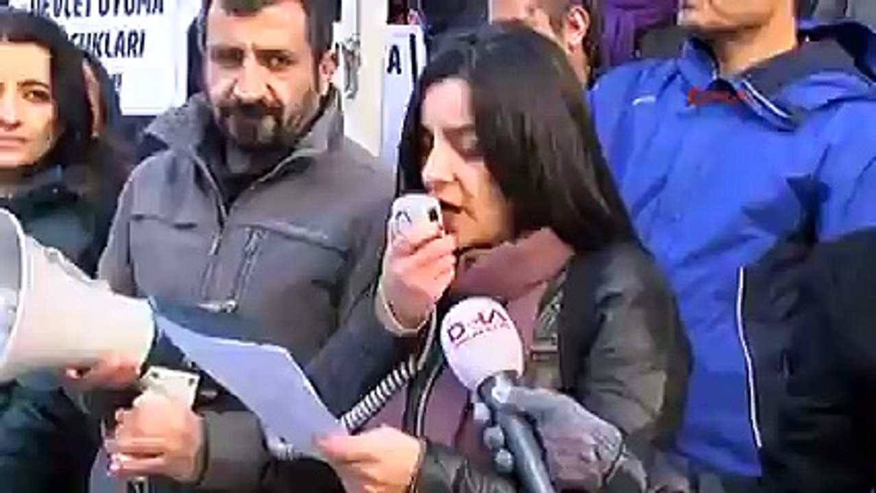 İl Sağlık Müdürlüğü önünde '115 hamile çocuk' protestosu