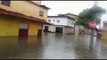 Chuva alaga bairro Cristóvão Colombo em Vila Velha