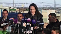 Angelina Jolie, kızı ve oğluyla mülteci kampında