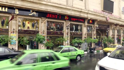 İran'da dövize devlet kontrolü - TAHRAN