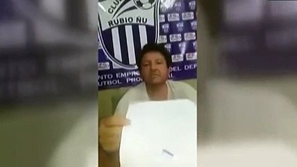 Kulüp başkanı canlı yayında sözleşmeyi yırttı!