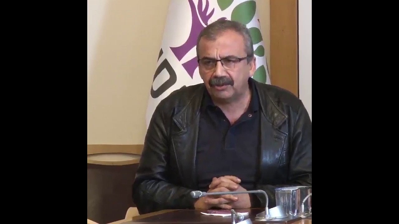 Sırrı Süreyya Önder'den Erdoğan'a 'kongre' teşekkürü: Bu ülkenin üçüncü büyük partisinin kongresinde bir tane canlı yayın aracı yoktu