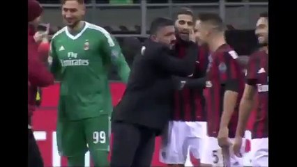 Hakan Çalhanoğlu, teknik direktör Gattuso&#39;yu ti&#39;ye aldı!