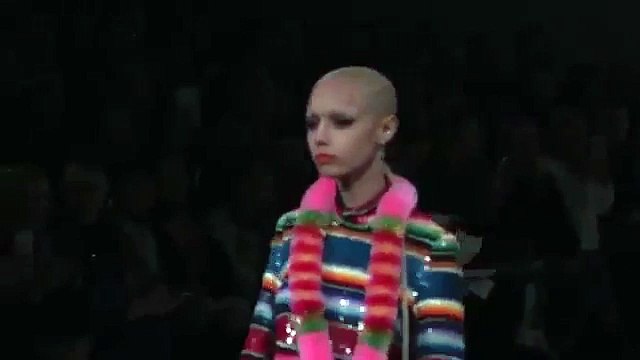 Londra Moda Haftası'nda, İbrahim Tatlıses'in uzun havası çaldı