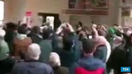 Ankara Esenboğa Havalimanı&#39;nda çekilen zikir görüntüleri ortaya çıktı