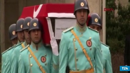 Eski diplomat ve MHP milletvekili Deniz Bölükbaşı için TBMM&#39;de tören düzenlendi