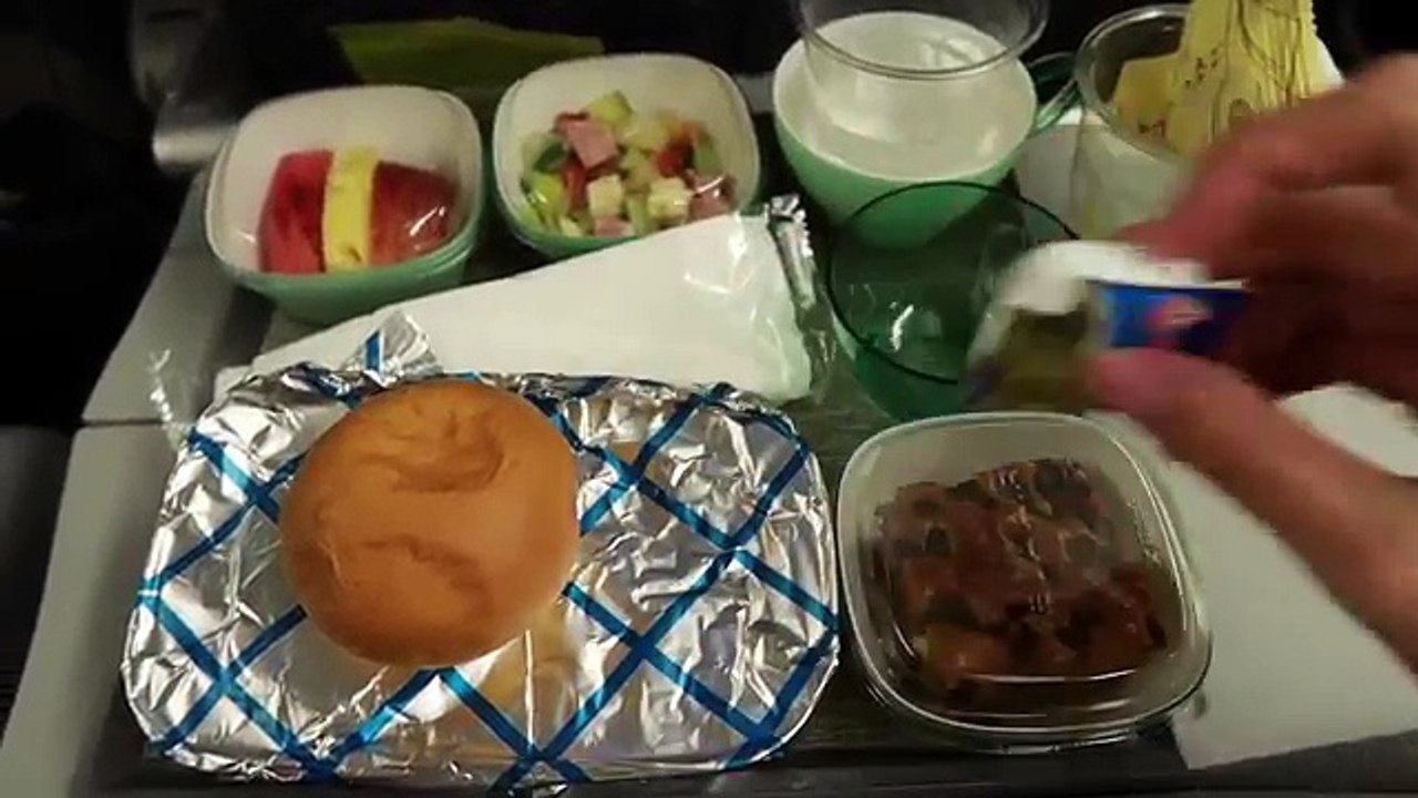 飛往LA洛杉磯｜跟阿神在飛機上的一天