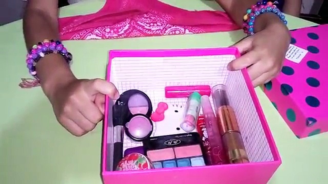 RETO DE MAQUILLARNOS SIN VER! Majo Fashion & Juguetes