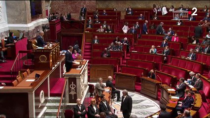 Syrie : l'intervention de la France fait débat