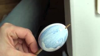 How to Paint Easter Egg With Moon Design