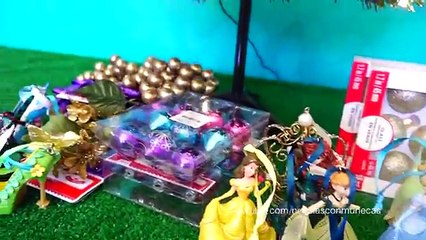 Árbol de Navidad decorado de princesas Disney y galletas navideñas - Novelas con muñecas y juguetes