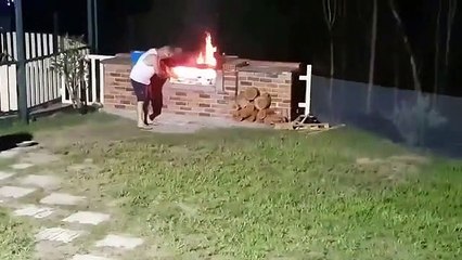 Un homme qui a failli se faire griller !