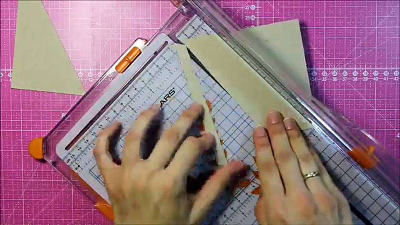 How to hightlight images stamped on kraft cardstock