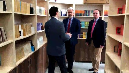 Türkiye’den Makedonya’ya giden Akhisar heyeti, Recep Tayyip Erdoğan sloganlarıyla karşılandı