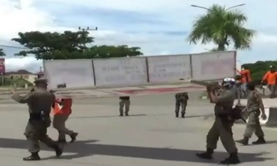 Video herunterladen: Langgar Spesifikasi, Alat Peraga Kampanye Ditertibkan