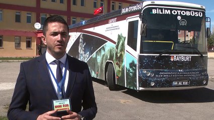 Hurda otobüs öğrenciler için 'bilim merkezi'ne dönüştü - BAYBURT