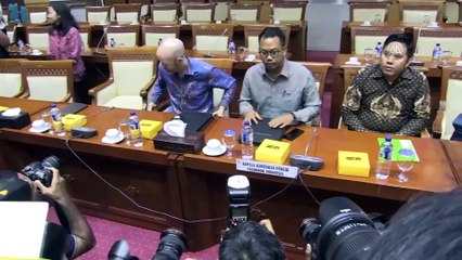 Facebook yetkilileri Endonezya Parlamentosu'nda ifade verdi - CAKARTA