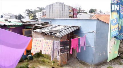 Ilhas de turistas e de portuenses