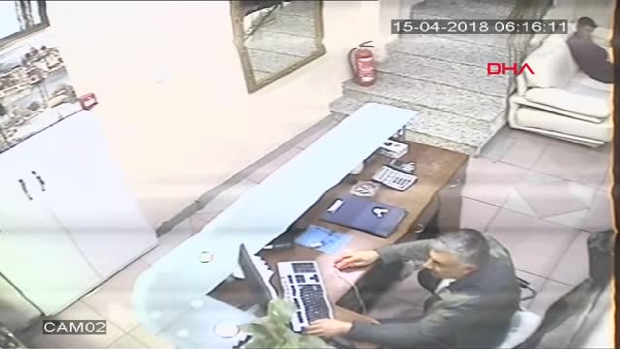 Otele Silahlı Baskın Kamerada