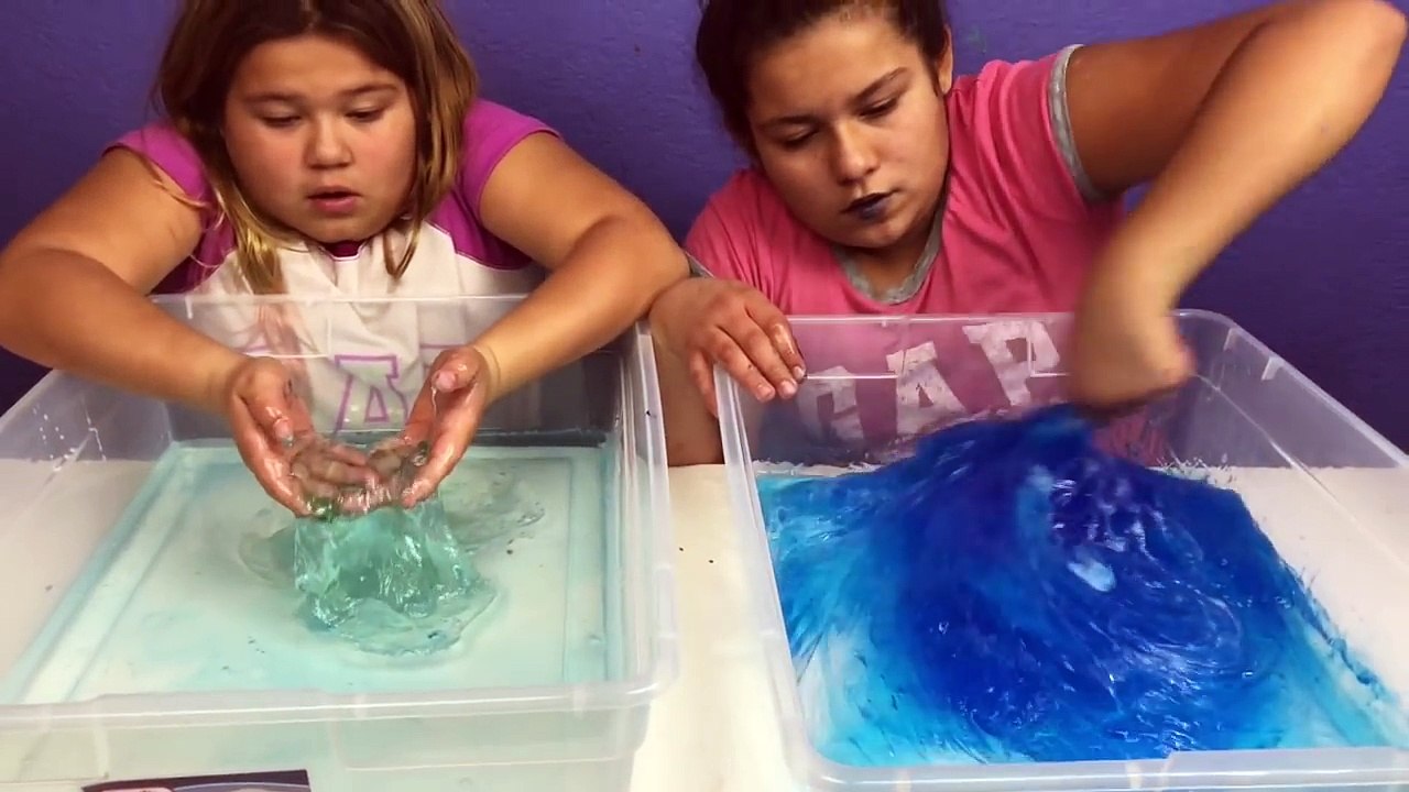 3 GALLONS OF CLEAR FISH BOWL SLIME VS 3 GALLONS OF CLEAR FISH BOWL SLIME - GIANT SLIMES