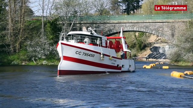 Douarnenez. Refait à neuf, le P'tit Émile remis à l'eau