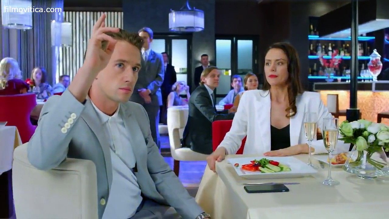 Hotel Eleon - 21. epizoda 3. sezona  Online Filmovi i Serije sa Prevodom