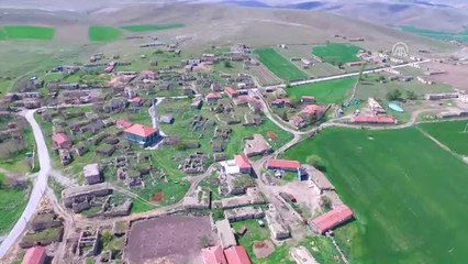 Bu Köyde Sadece 3 Kişi Yaşıyor