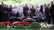 8. Cumhurbaşkanı Turgut Özal Mezarı Başında Anılıyor