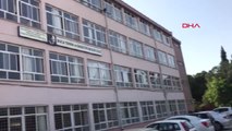 İzmir 13 Öğrenci Gıda Zehirlenmesi Şüphesiyle Hastaneye Kaldırıldı