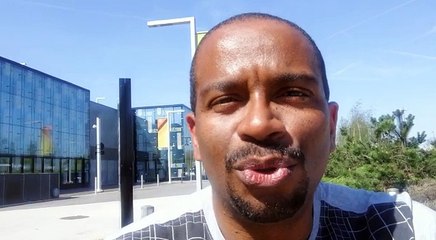 Je suis toujours à l'heure et je n'ai jamais de montre !