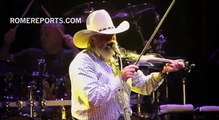 Charlie Daniels, más de 50 años cantando country