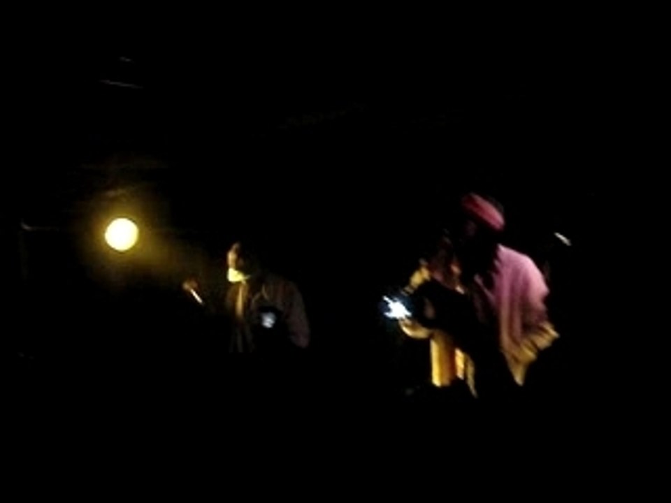 Daara J live Bordeaux (intro + world jam)