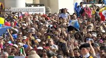 Papa saluda a peregrinos de la beatificación de Álvaro del Portillo | Papa