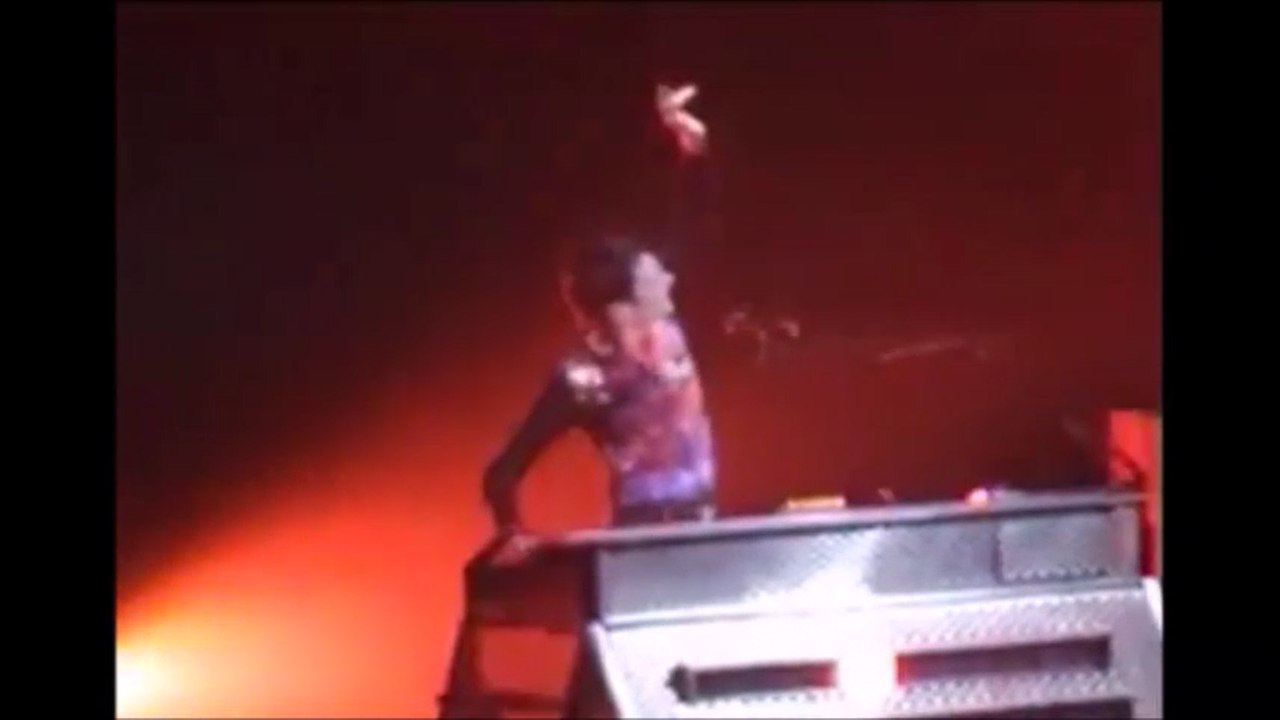 Muse - Butterflies and Hurricanes, Nice Palais Nikaia, 11/16/2003