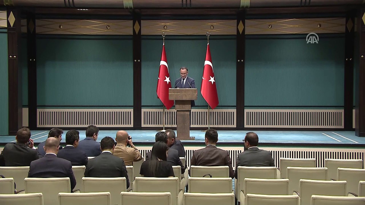 Bozdağ: 'Olağanüstü hal terör örgütlerine ve teröristlere karşı ilan edilmiştir' - ANKARA